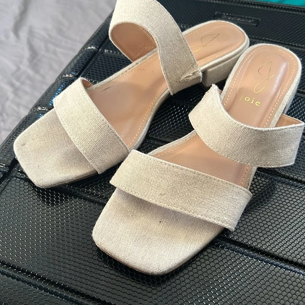 Sandals - Picture 2 of 3